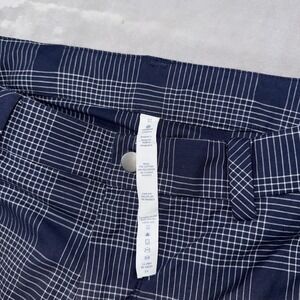 Lululemon Shorts Men's 32 Blue Plaid Flat Front Chino**READ**